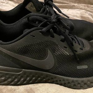 Nike Revolution Running Shoe size 10 mint condition